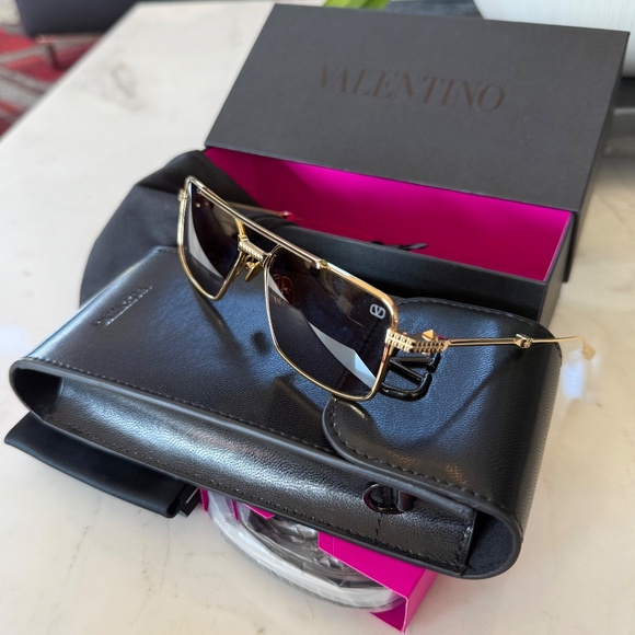Valentino V-SEI VLS 111B 58 Sunglasses Titanium - Picture 2 of 16
